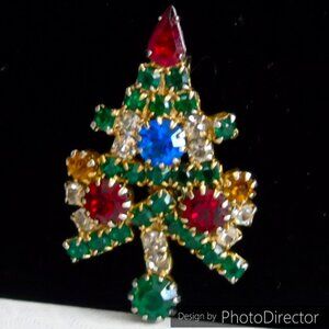 Vintage Ruby Emerald Diamond Sapphire Rhinestone Christmas Tree Brooch or Pin